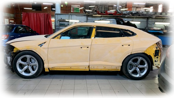 Подготовка к покраске Lamborghini Urus